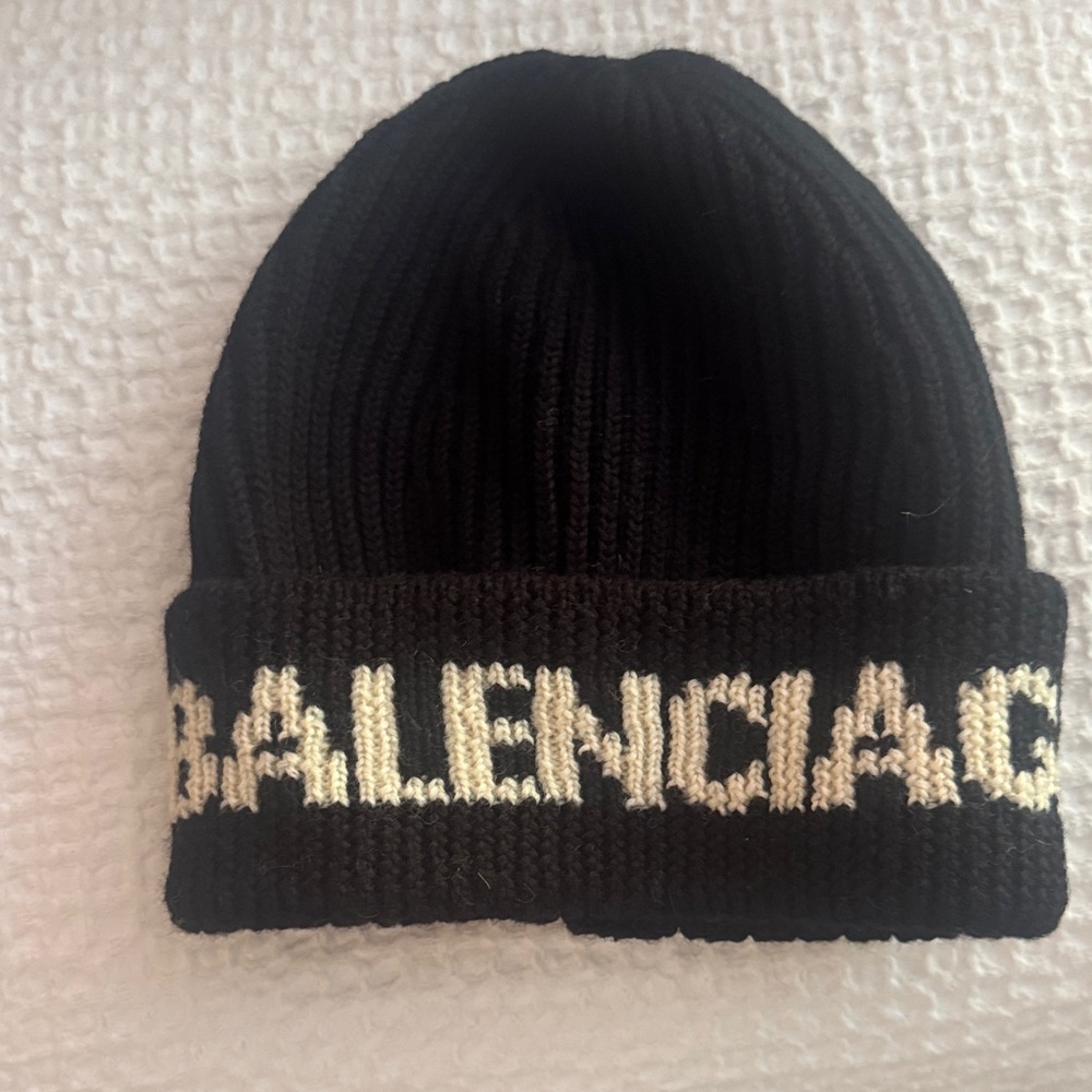 Balenciaga Black and Cream Knit Beanie